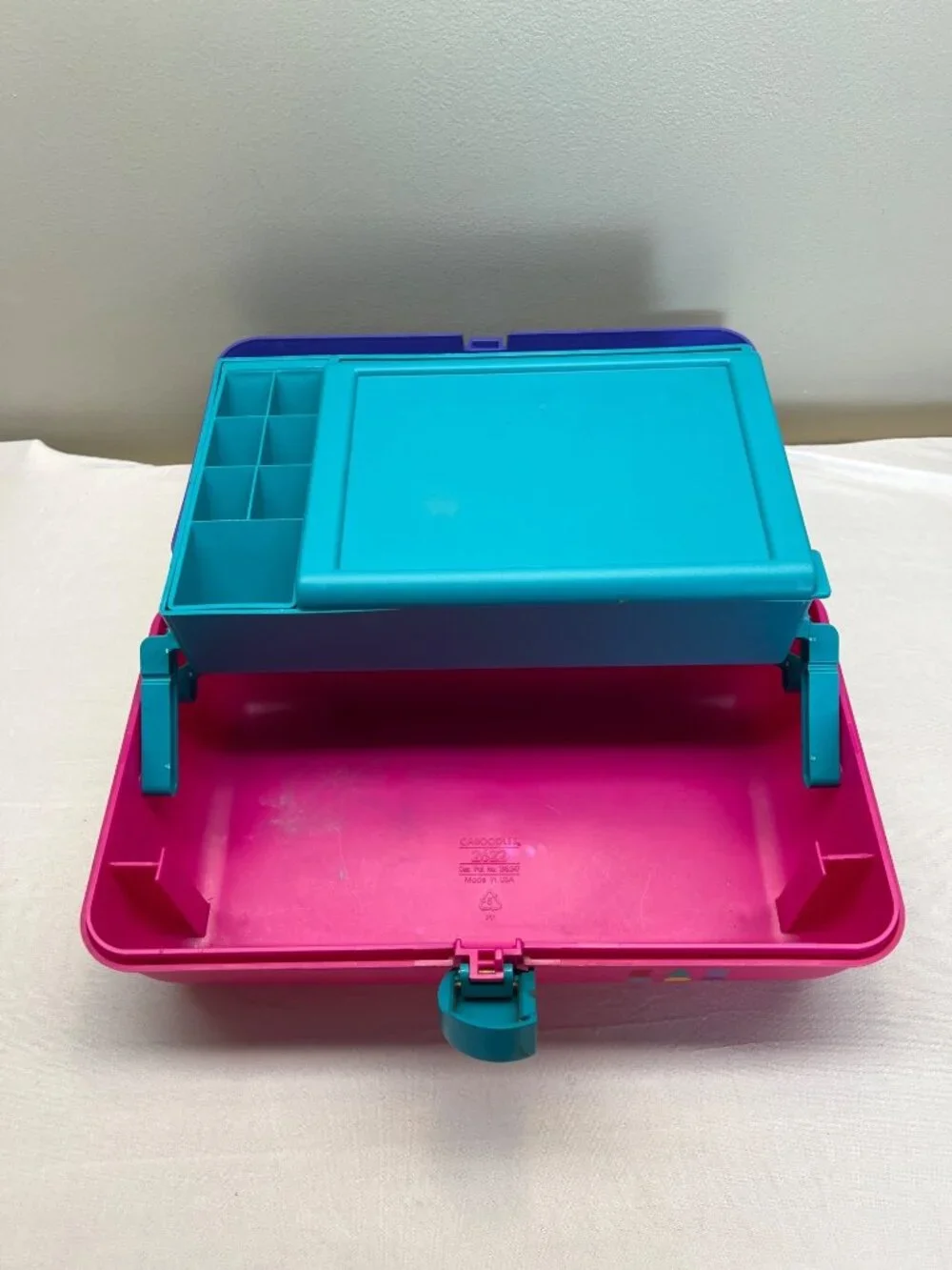 Vintage Caboodles Cosmetic Makeup Case Travel Train Pink Purple 2622 USA